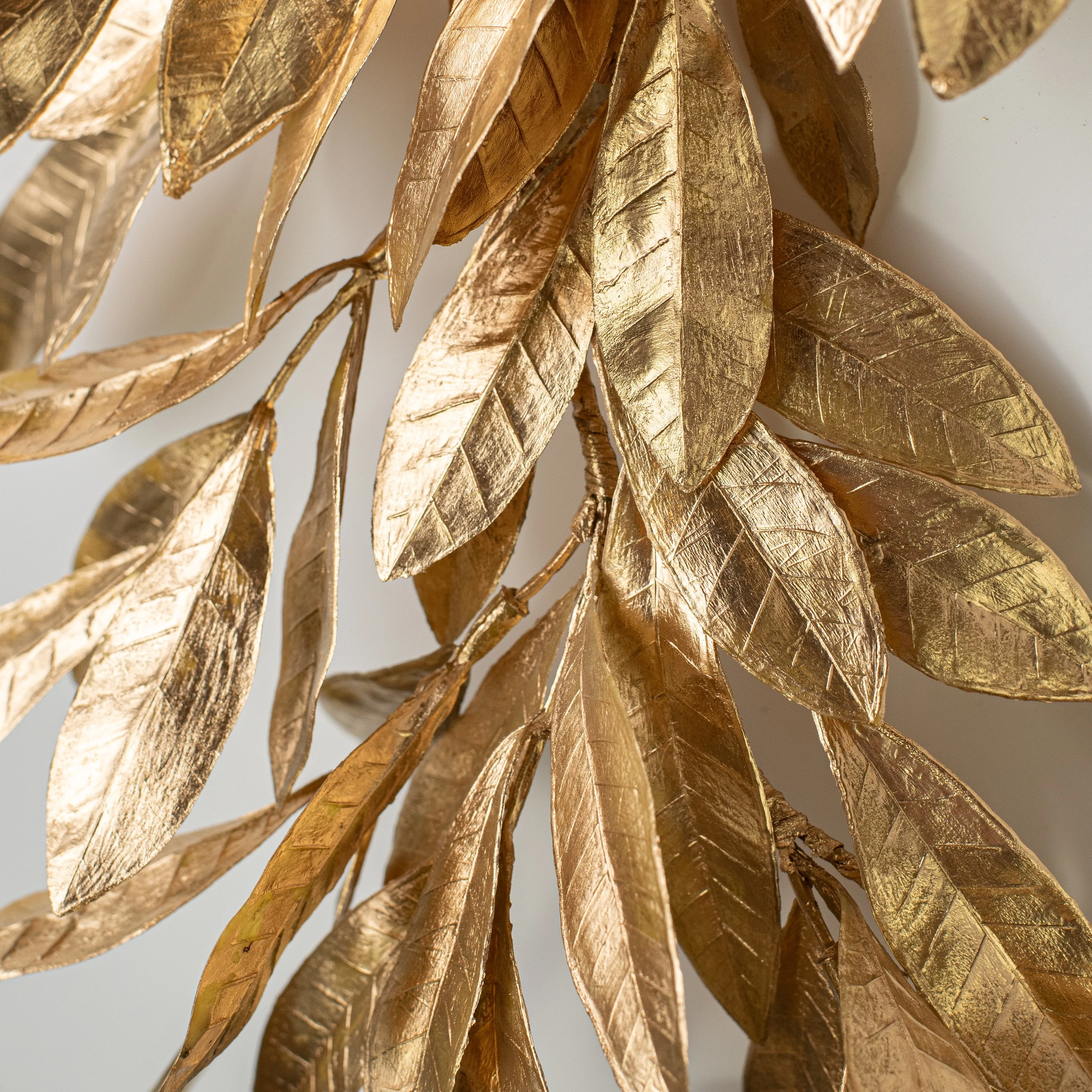 6' Metallic Bay Leaf Garland: Gold