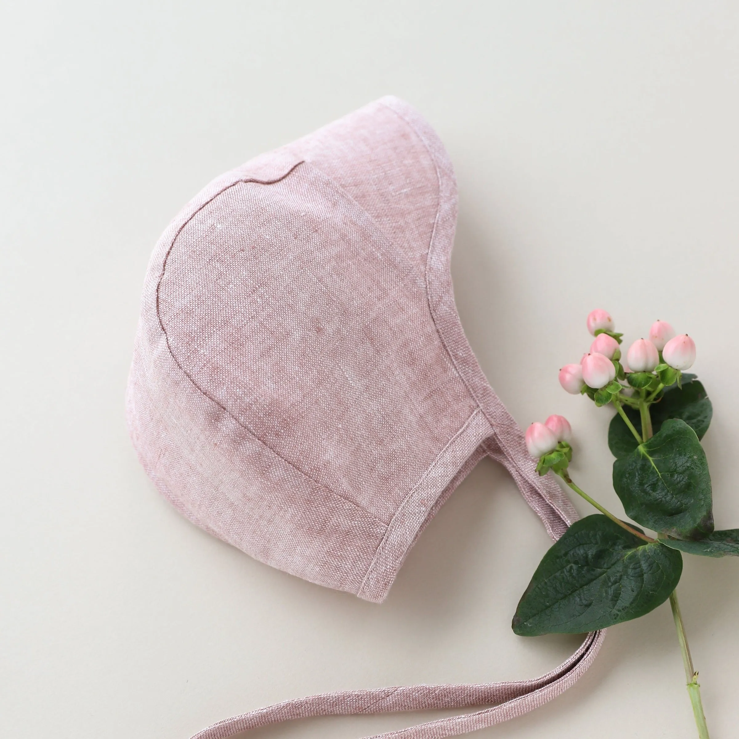 Brimmed Blush Linen Bonnet Cotton-Lined