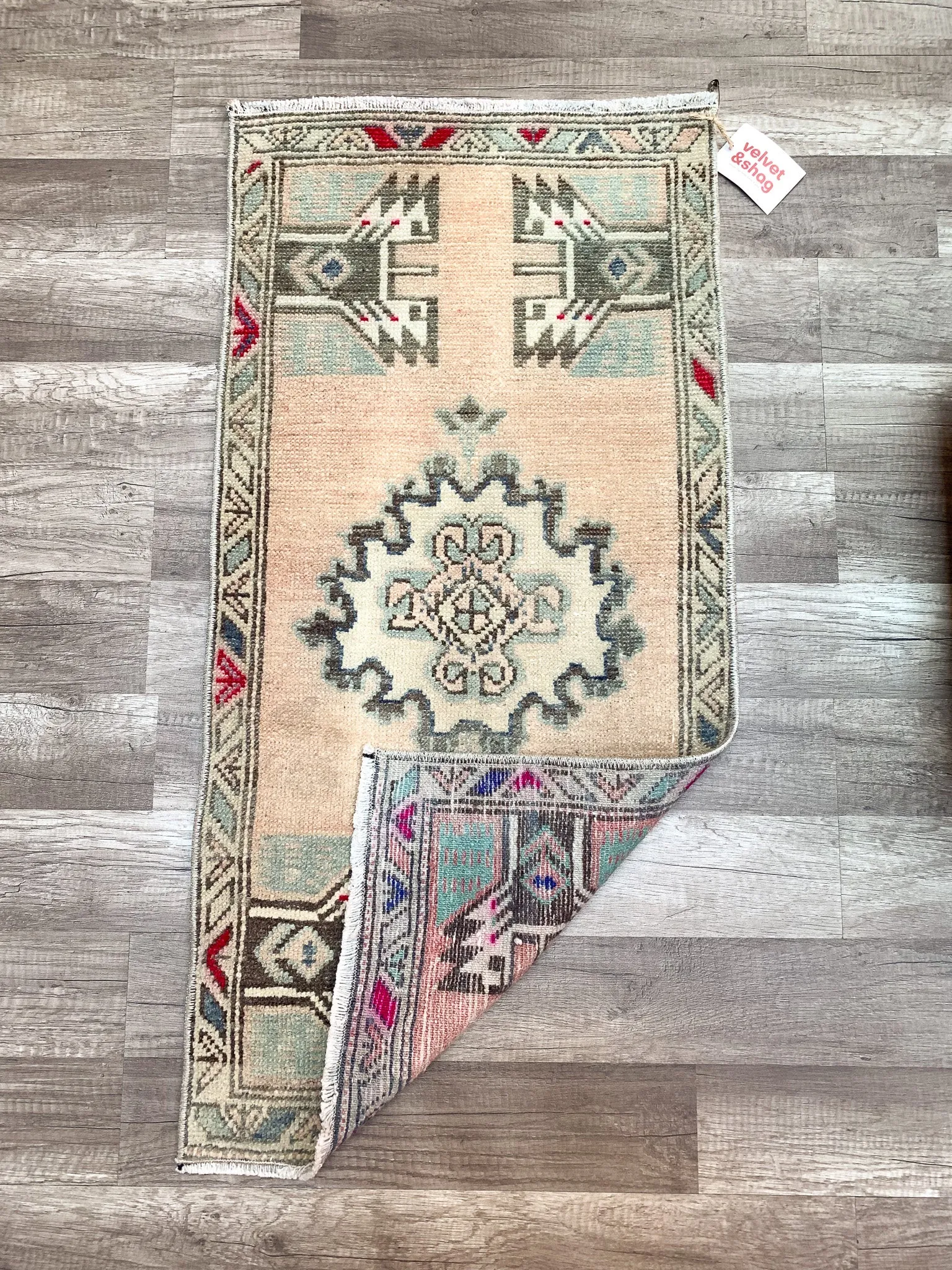 No. 617 - 1.5' x 3.2' Vintage Turkish Mini Rug